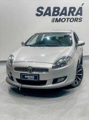 FIAT BRAVO 1.8 ESSENCE 16V FLEX 4P AUTOMATIZADO FIAT BRAVO 1.8 ESSENCE 16V FLEX 4P AUTOMATIZADO